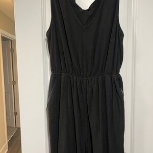 Black Sleeveless jumpsuit